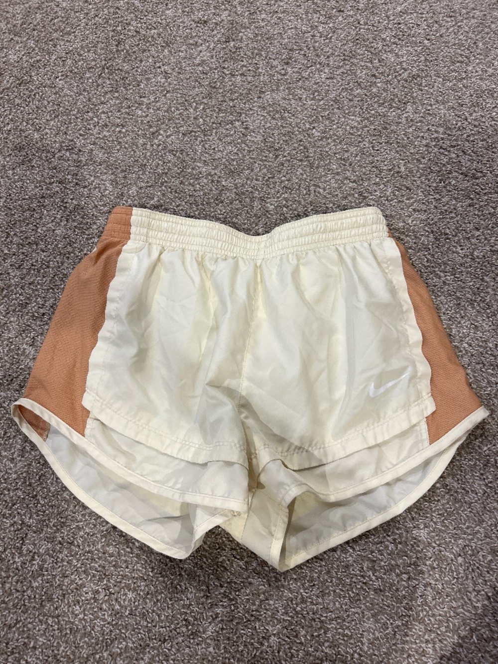 Nike Women's Dri-fit Tempo Running Shorts Cream Tan Brown Brief Lined medium